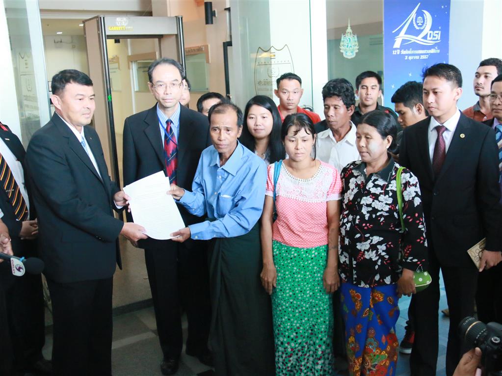 พ่อแม่ผู้ต้องหาชาวพม่าร้องขอให้ DSI ตรวจสอบ คดีสังหารนักท่องเที่ยวเกาะเต่า