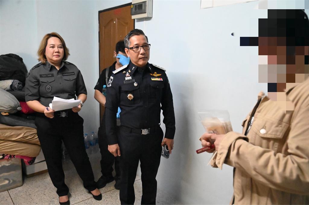 DSI ลงพื้นที่เดินหน้าปราบปรามอาชญากรรมไซเบอร์ ทลายเครือข่ายเผยแพร่สื่อลามกอนาจารเด็กออนไลน์ พบไลน์กลุ่มการเผยแพร่สื่อลามกอนาจารเด็กร่วม 100 กลุ่ม สมาชิกนับพันบัญชี และไฟล์ลามกอนาจารเด็กกว่า 6,000 ไฟล์