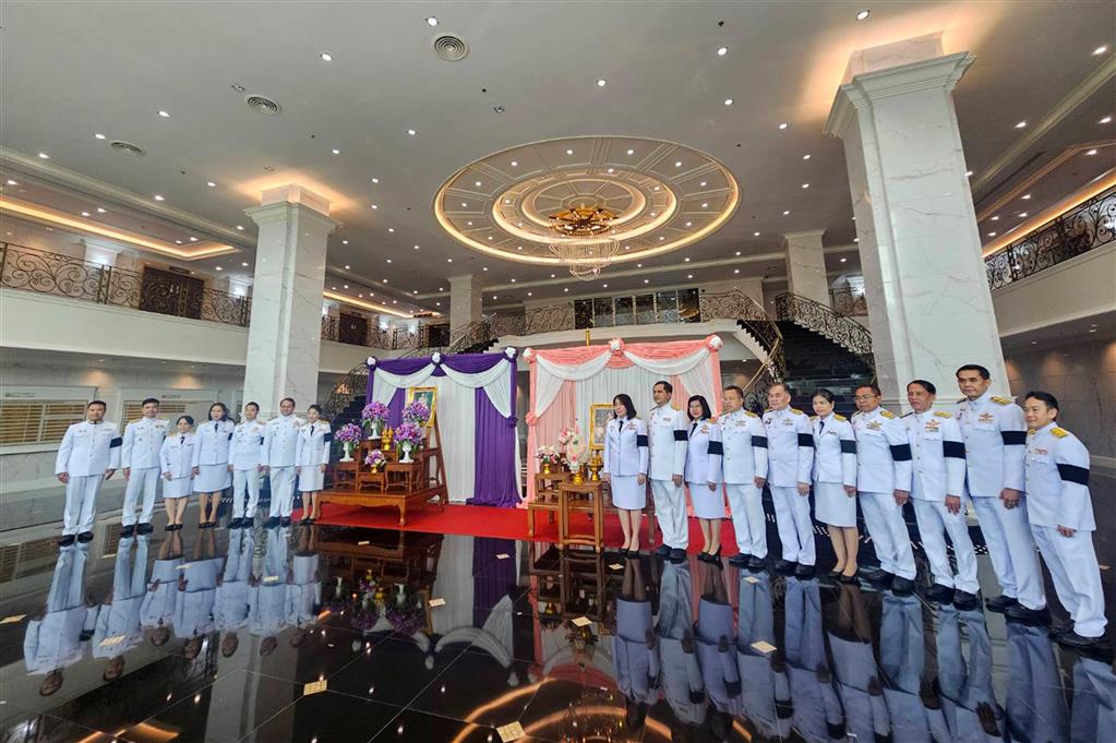 กรมสอบสวนคดีพิเศษ ร่วมพิธีวางพานพุ่มดอกไม้ถวายสักการะ สมเด็จพระเจ้าบรมวงศ์เธอ เจ้าฟ้าเพชรรัตนราชสุดา สิริโสภาพัณณวดี กรมพระนครปฐมบรมขัตติยานี มหาธีรราชธิดา เนื่องในโอกาสวันคล้ายวันประสูติครบ 100 ปี 24 พฤศจิกายน 2568