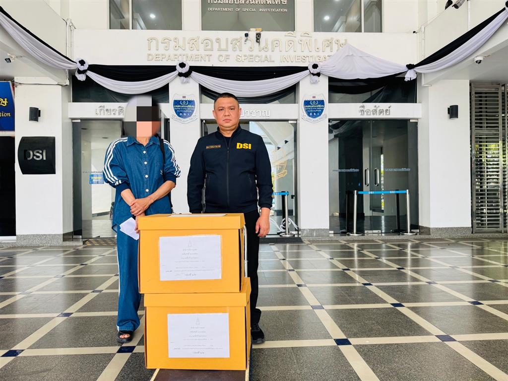 รัฐมนตรีว่าการกระทรวงยุติธรรม กำชับปราบขบวนการค้าไม้พะยูงข้ามชาติ  เชื่อมโยงกลุ่มจีนเทา ส่งฟ้องคดีซุกไม้ 30 ตู้ มูลค่า 300 ล้าน