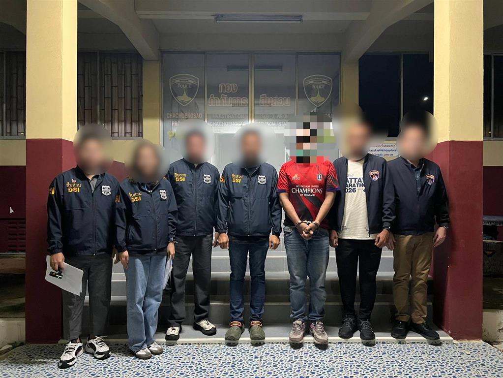 DSI จับกุม “นายอุสมาน” สมาชิกเครือข่ายสแกมเมอร์ข้ามชาติ หลอกลวงประชาชนผ่านบริษัทและเว็บไซต์ปลอมกว่า 2,000 เว็บไซต์ ความเสียหายกว่า 2,000 ล้านบาท
