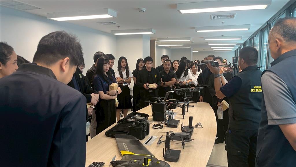 กองเทคโนโลยีทำแผนที่ กรมที่ดินได้เข้าศึกษาดูงานด้านเทคโนโลยีแผนที่และระบบภูมิสารสนเทศ DSI