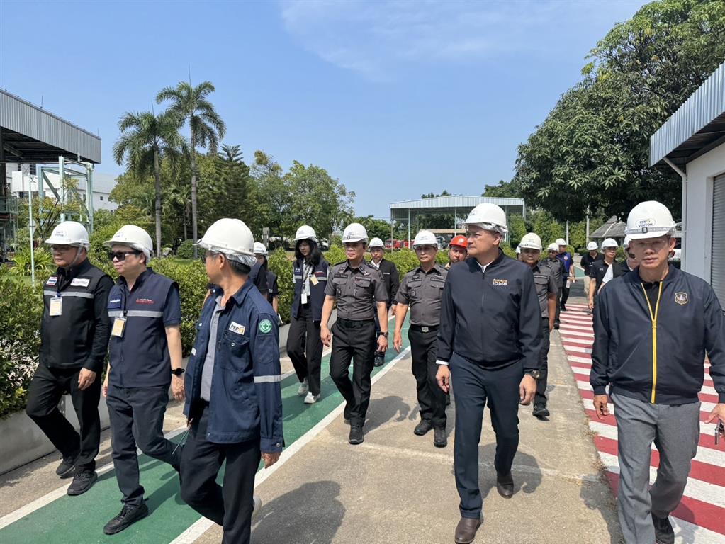 “พล.ต.ท. รุทธพล” รมว.ยุติธรรม สั่งลุยตรวจคลังน้ำมัน 7 จุดทั่วประเทศ ป้องกันการกักตุนและแก้ปัญหาขาดแคลนน้ำมันเชื้อเพลิง