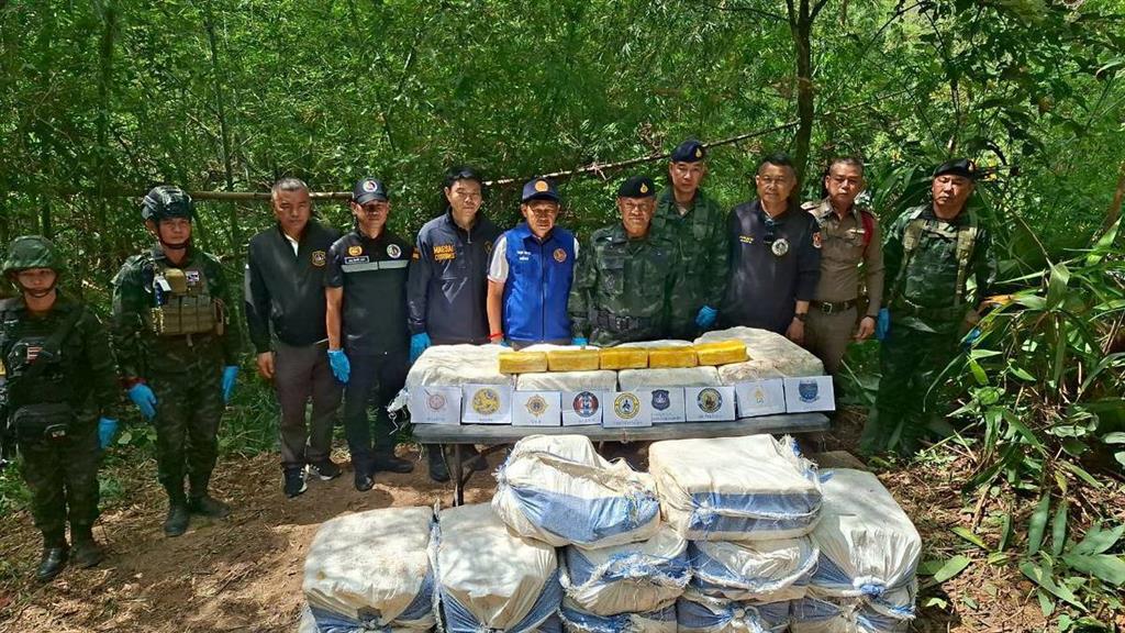 SI บูรณาการการข่าวสนับสนุนหน่วยเฉพาะกิจทัพเจ้าตาก กองกำลังผาเมือง ปฏิบัติการตรวจยึดยาเสพติด 4 ล้านเม็ด ในพื้นที่จังหวัดเชียงรายอย่างต่อเนื่อง