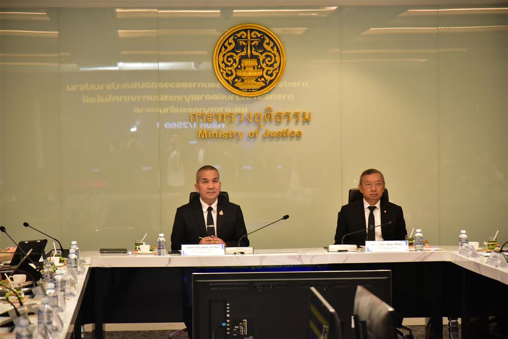 รมว.ยุติธรรม เปิดประชุมคณะอนุฯ ปราบอาชญากรรมไซเบอร์ฯ สั่งบูรณาการทุกหน่วยงาน ยกระดับบังคับใช้กฎหมายทุกมิติ พร้อมมอบ DSI รวบรวมผลดำเนินงานเสนอรัฐบาล