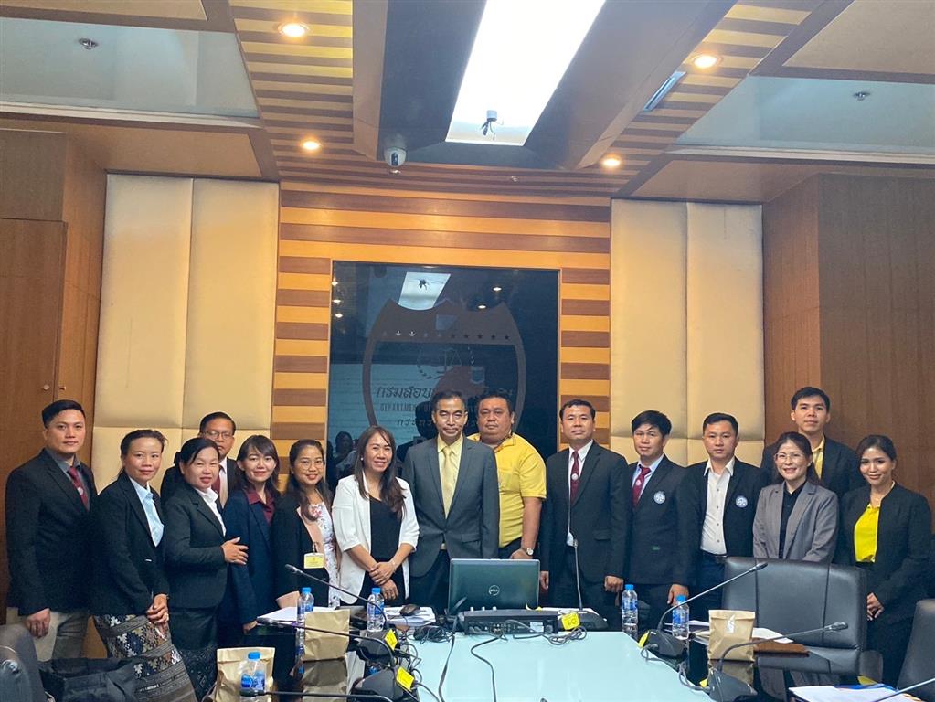 DSI welcomed delegation form the Human Rights Lawyers Association (HRLA) of Thailand and the Village Focus International (VFI) of the Lao People's Democratic Republic, to a study visit on Human Trafficking Prosecution Process